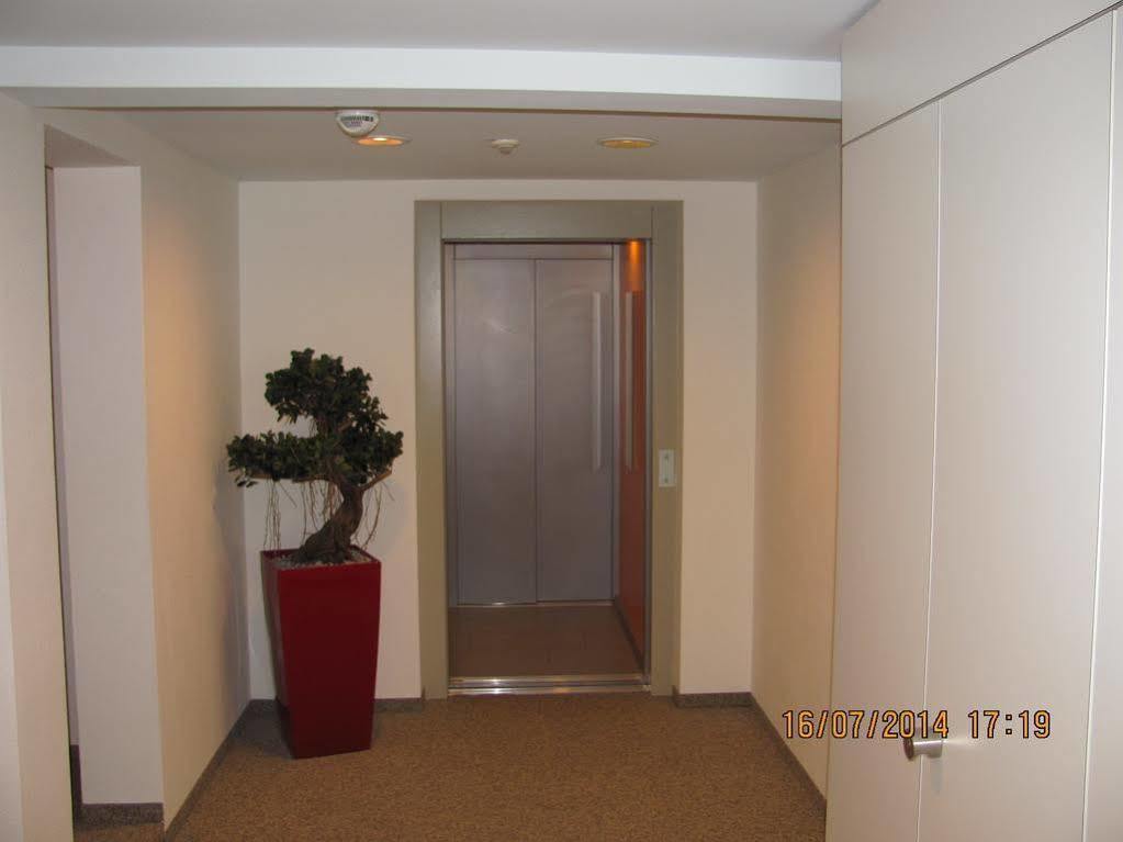 סארן Hotel Metzgern מראה חיצוני תמונה