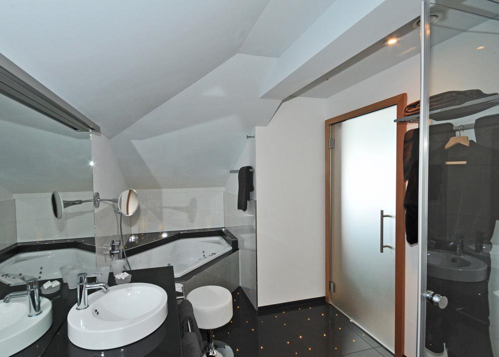 סארן Hotel Metzgern מראה חיצוני תמונה